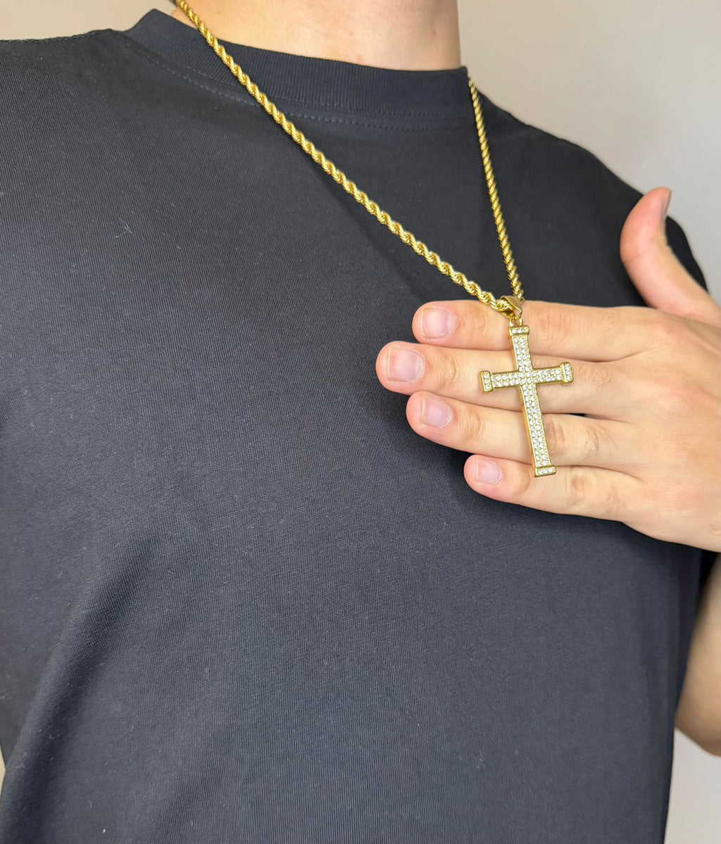 Dije Cruz Circones blancos